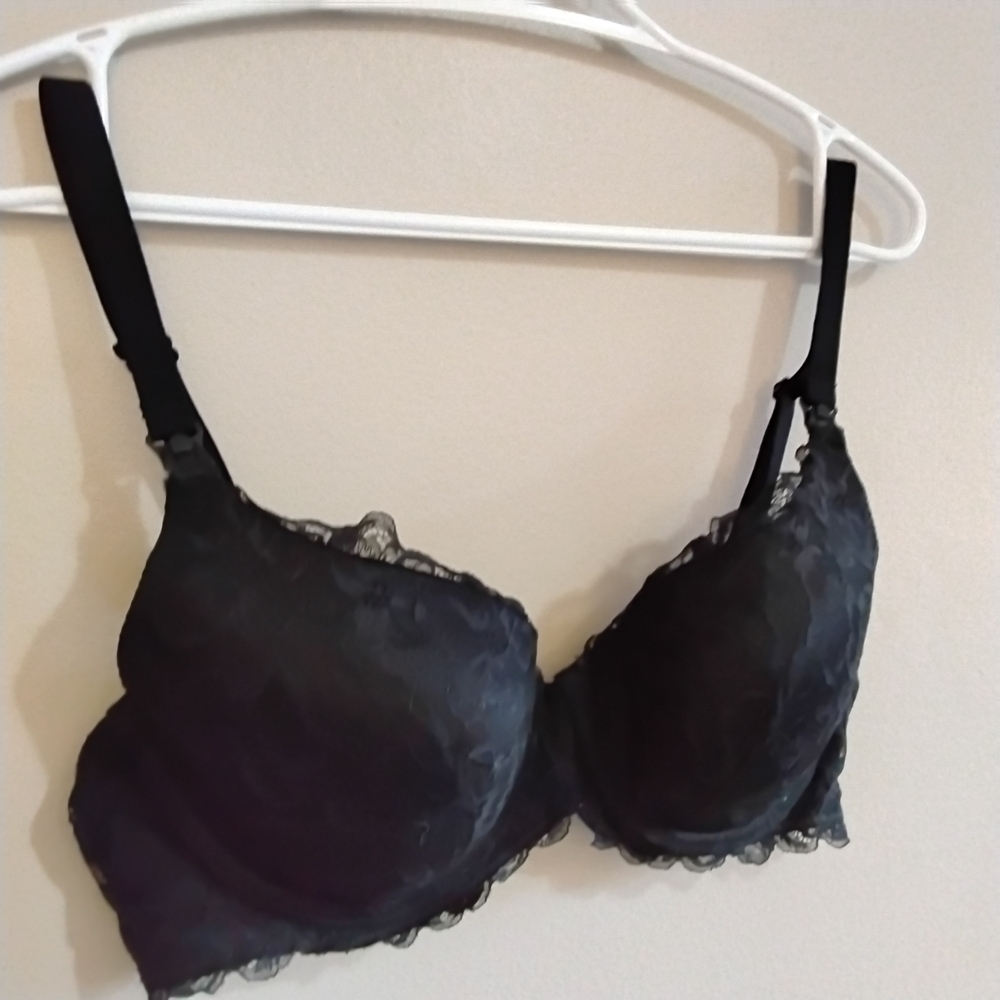 La Vie En Rose Black Lace-Trim Nursing T-Shirt Bra – Size 34C EUC - Picture 3 of 9